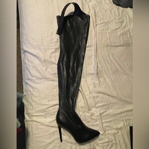 Azalea Wang Black Thigh High Boots. Size 9